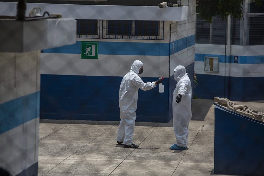 Guatemala es uno de los países menos afectados por la pandemia en Centroamérica, pero mantiene muchas restricciones