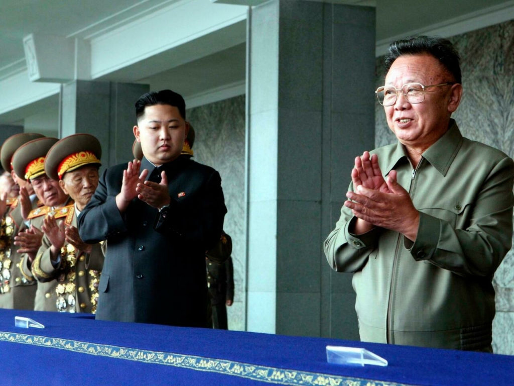 Kim Jong-un y Kim Jong-il